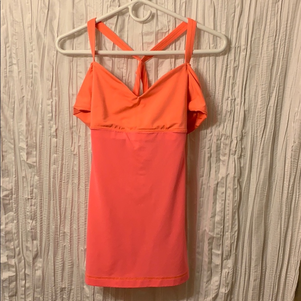 Lululemon top